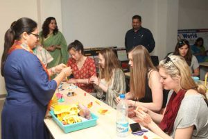 Indian puppetry to students of Carleton University